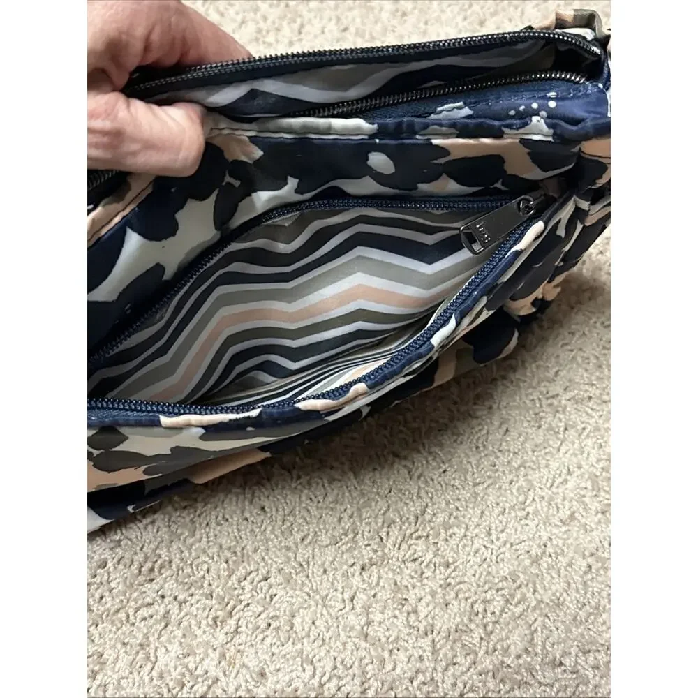 Lug Shimmy 2 Crossbody Floral Multi, Versatile & Stylish, Unisex